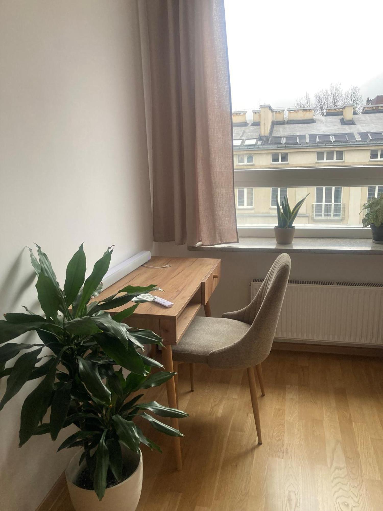 Przestronny Apartament Na Dolnej Warsaw Luaran gambar