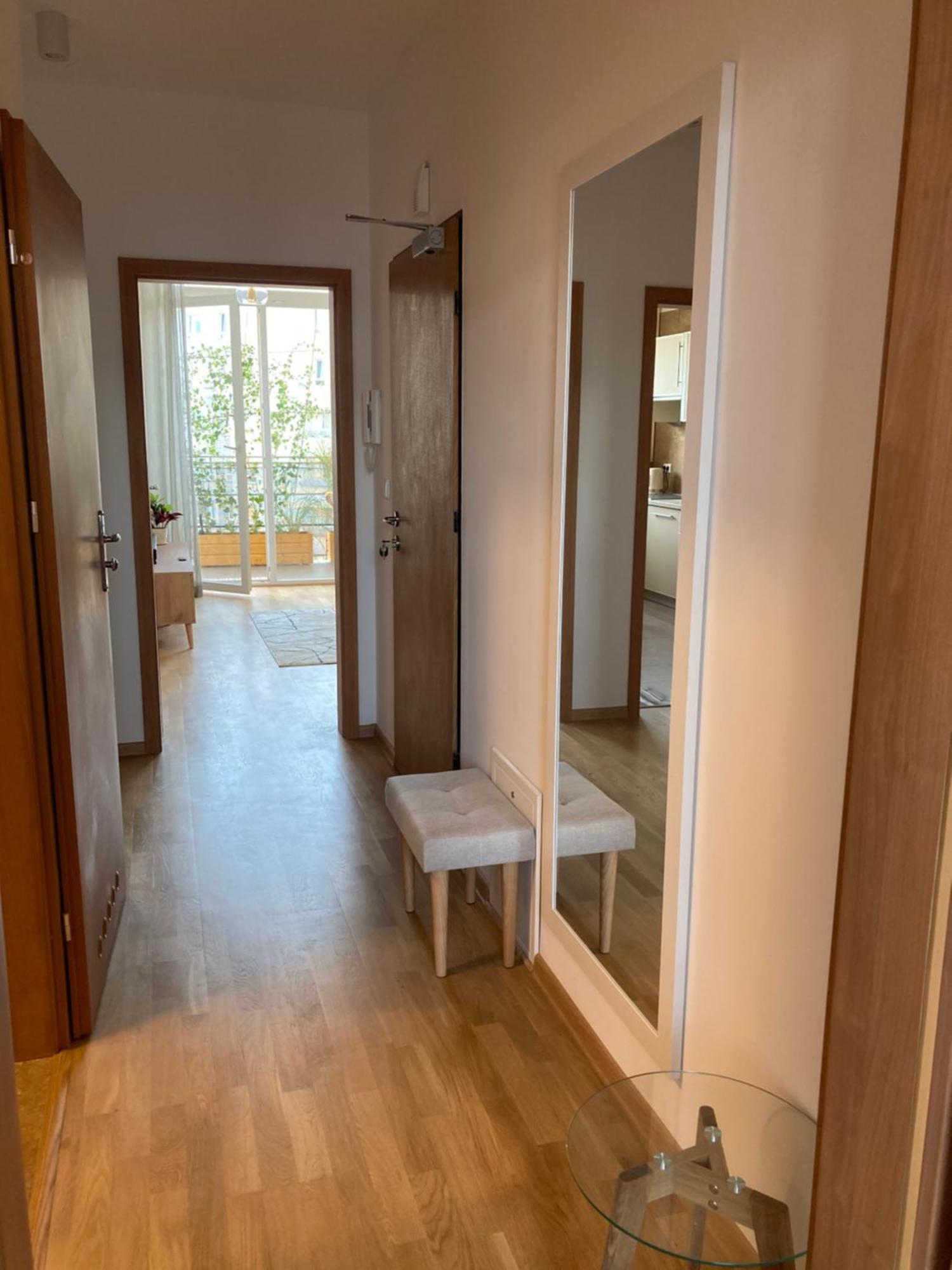 Przestronny Apartament Na Dolnej Warsaw Luaran gambar