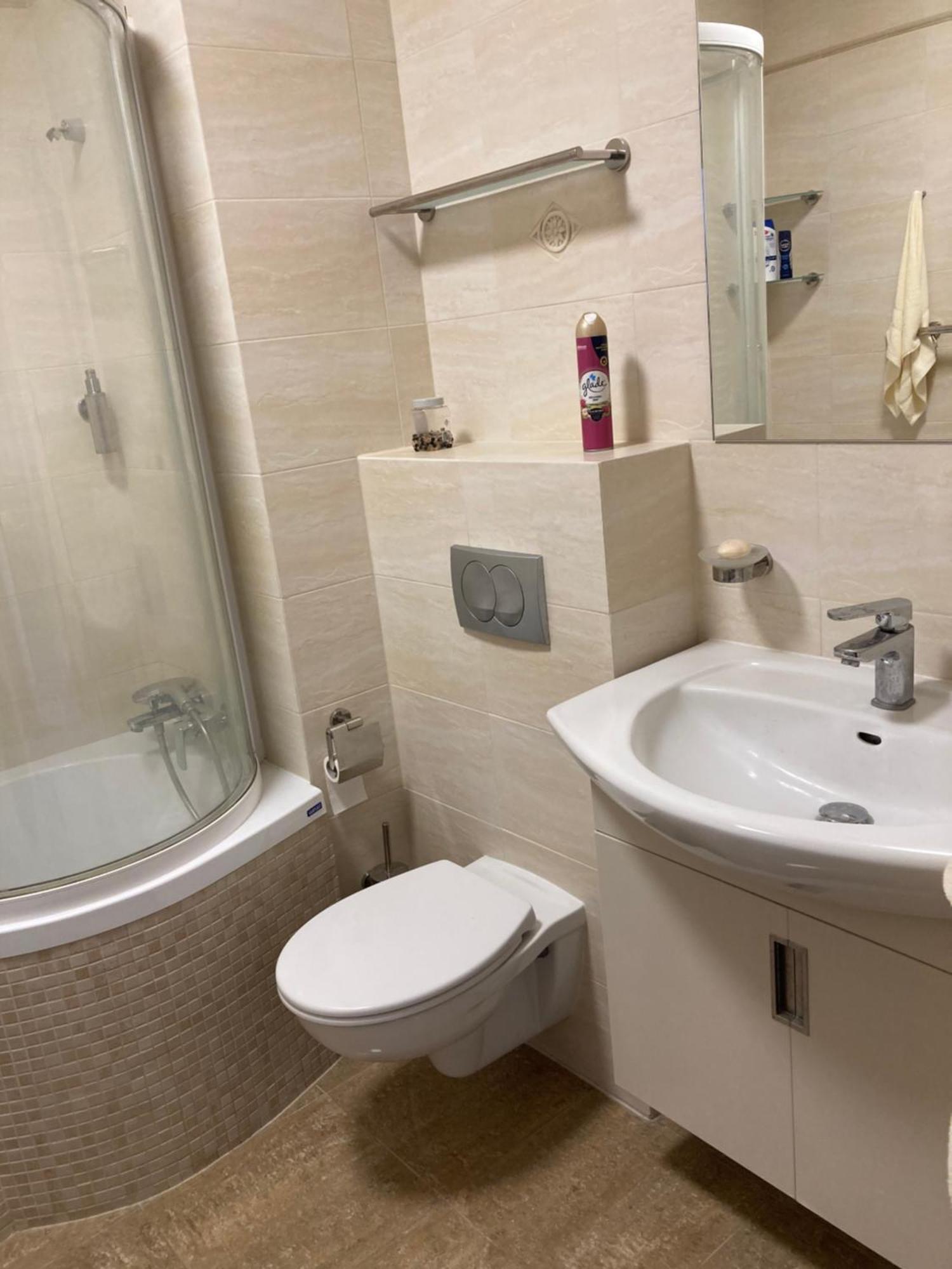 Przestronny Apartament Na Dolnej Warsaw Luaran gambar